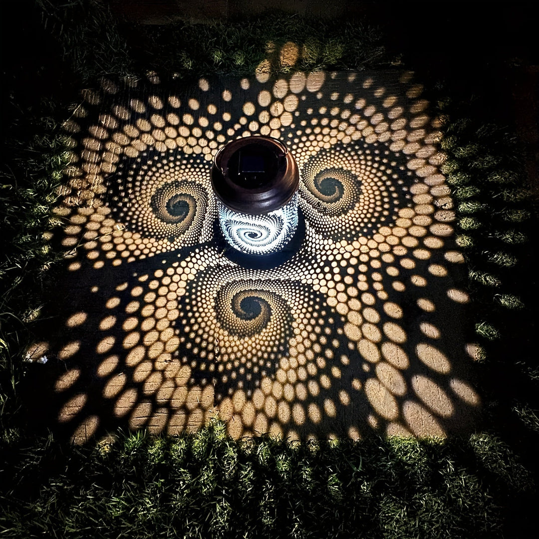 SunGlow - Hangende Solar Lantaarns Buiten | Hol Metalen LED Verlichting