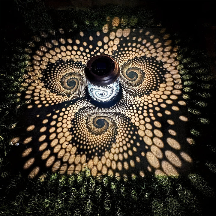 SunGlow - Hangende Solar Lantaarns Buiten | Hol Metalen LED Verlichting