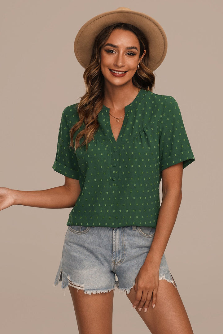 Milou – Stijlvol Damesshirt met V-Hals en Knoopdetails