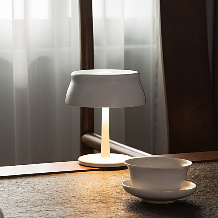ShineLite - Draadloze LED Tafellamp met Touchbediening en Modern Design