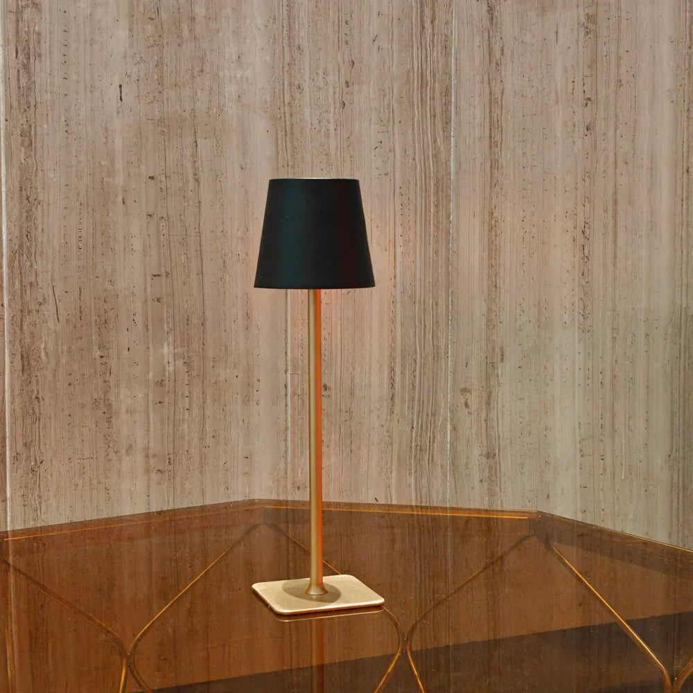 Hoge dimbare tafellamp, oplaadbare LED-lamp met aanraakbediening