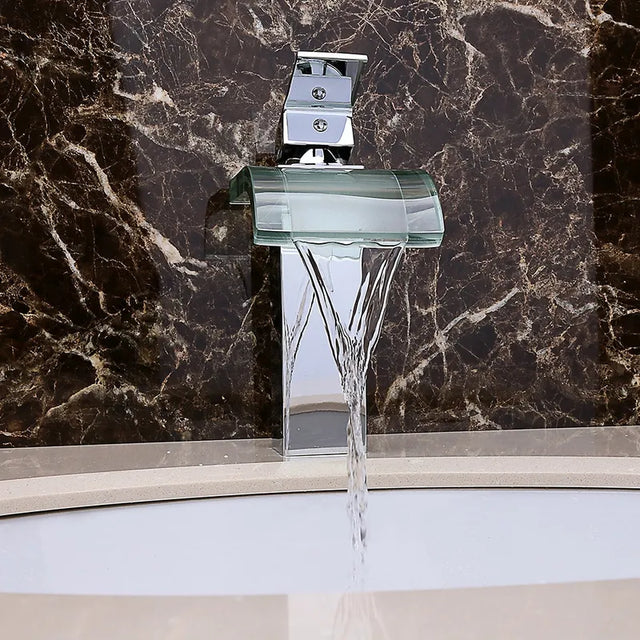 Elegante Waterval Kraan