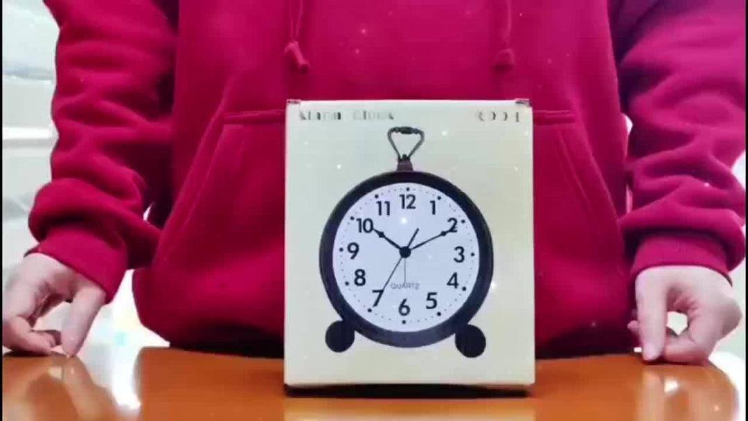 Retro Metalen Wekker met Stil Uurwerk – Klassieke Afmetingen voor Slaapkamer of Bureau
