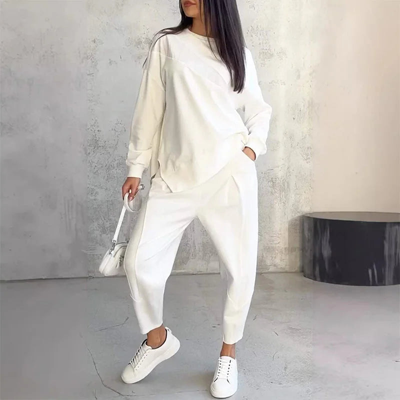 Tweedelige set: casual sweatshirt met lange mouwen en joggingbroek