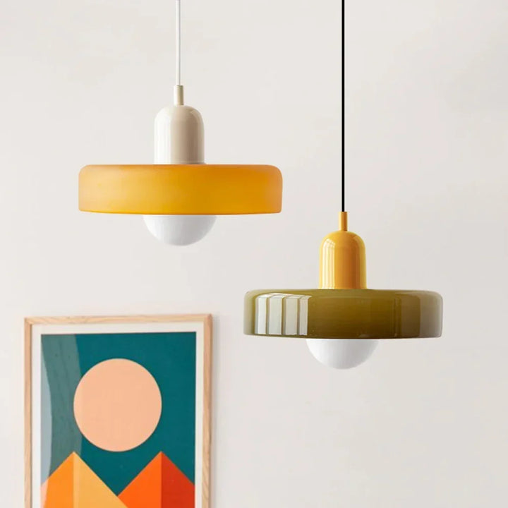 Bauhaus pendelleuchte van gekleurd glas