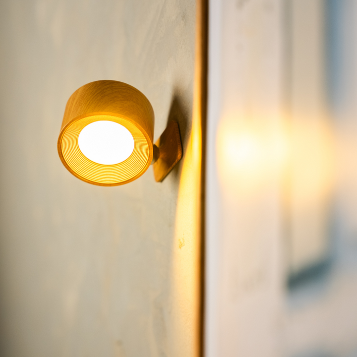 Draadloze led-wandlamp met 360° draaibare kop, touch-dimmer, 3 kleuren