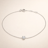 Elegante witgouden armband met verfijnde details