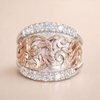 Verfijnde zilveren ring met rozenblaadjesdesign