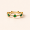 Verfijnde kristallen ring met klavertje vier in zilver