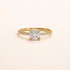 Elegante ring met kristallen in goud en zilver
