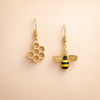 Honingraat & Bij Oorbellen – Gouden Sieraden voor Vrouwen