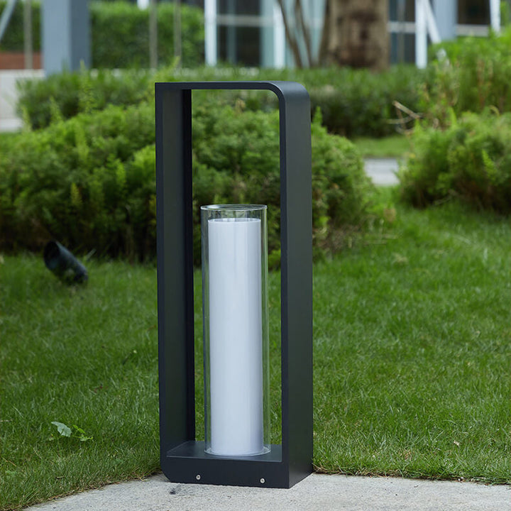 Moderne verlichting voor tuinpad en tuin