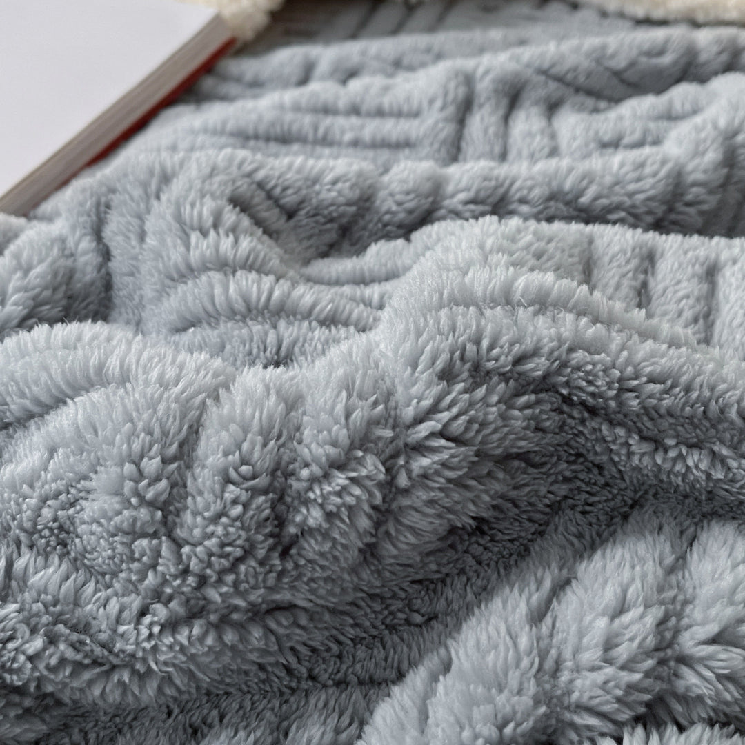 CozyNest - Luxe Pluche Deken Dubbelzijdig Fluweel & Imitatie Lamswol