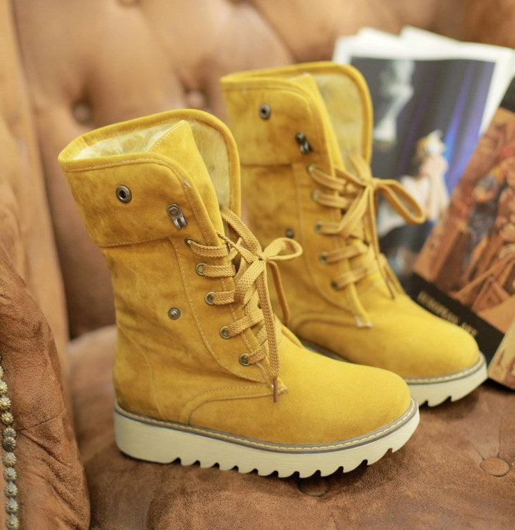 Lage snowboots met veters, warme voering en platte zool