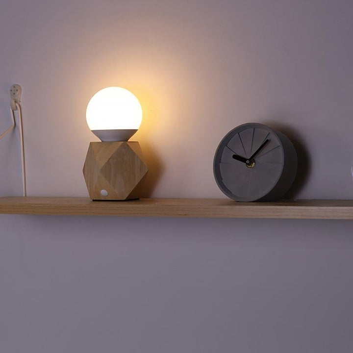 ScandiGlow – Scandinavische Tafellamp met Houten Basis, Touch & USB-Aansluiting
