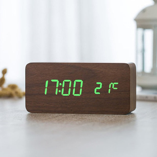 BrightTime - Moderne LED Wekker met Spraakfunctie en Digitaal Display