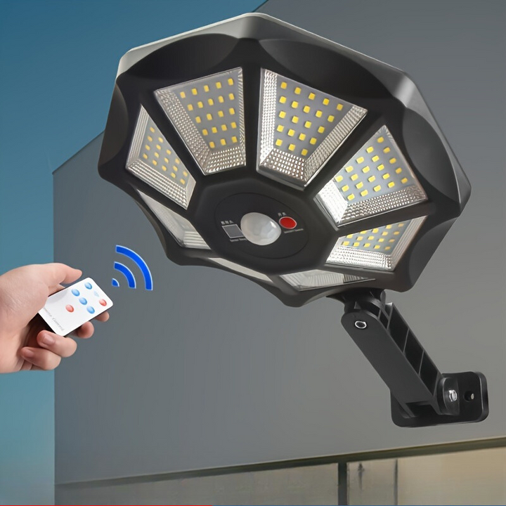 BrightBeam - Krachtige 168 LED Solarlamp met Bewegingssensor en Wandmontage