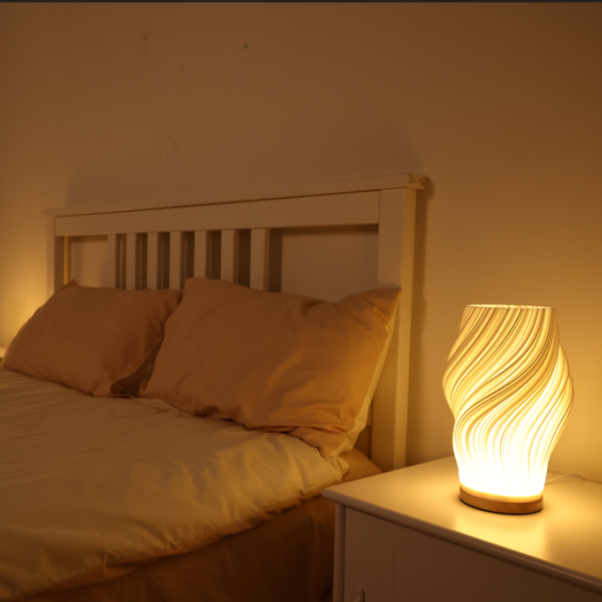GlowWave - Moderne Swirl Tafellamp met Warme Sfeerverlichting
