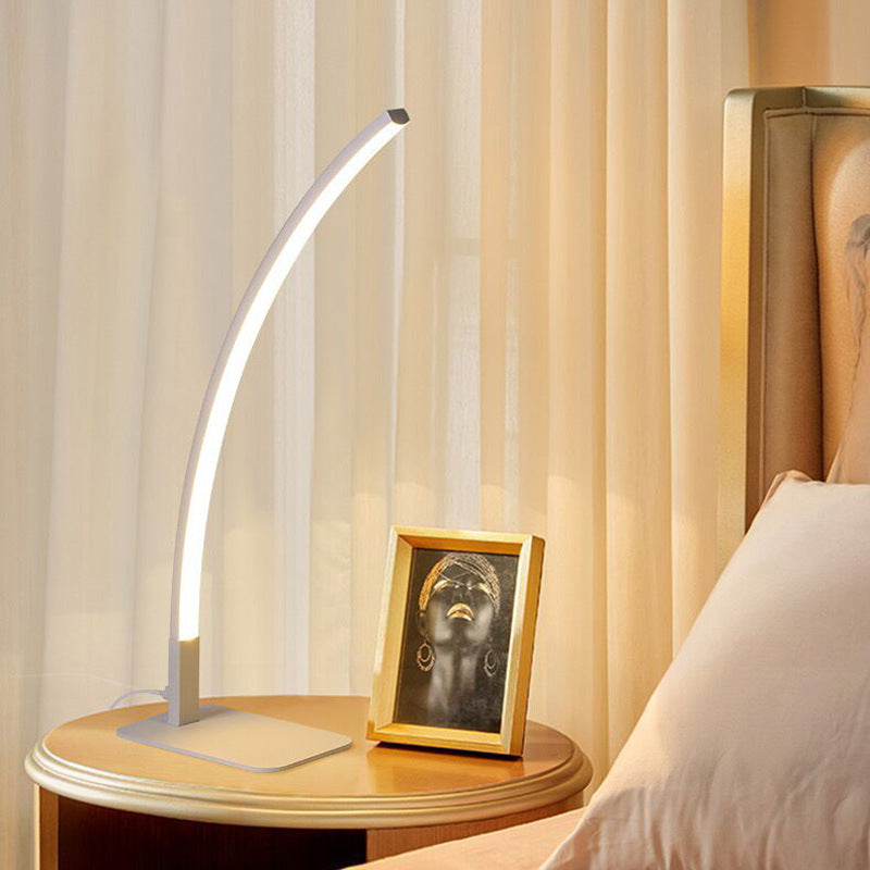 BrightGlow - Minimalistische USB LED Bureaulamp met Verstelbare Verlichting