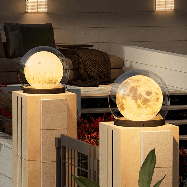 Moderne buitenlamp - Design in maanvorm
