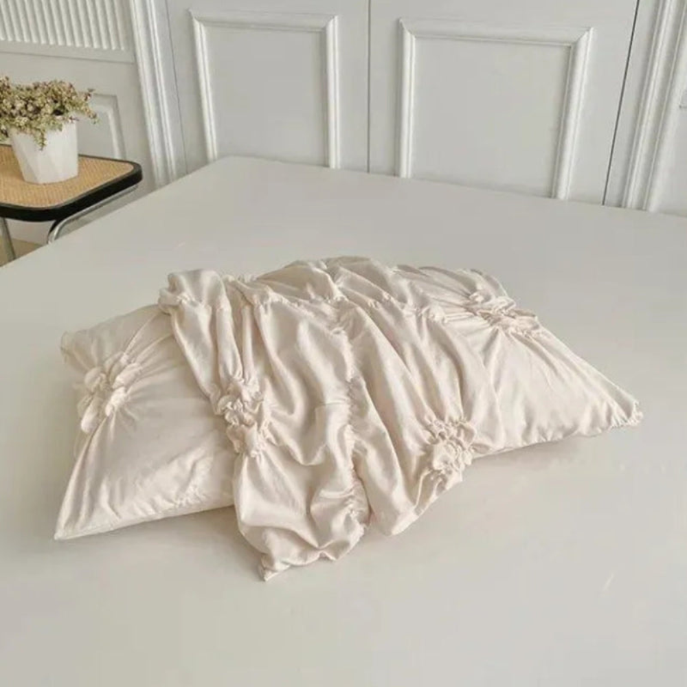 Decoratieve dekbedovertrekset met elegante ruches en plooien