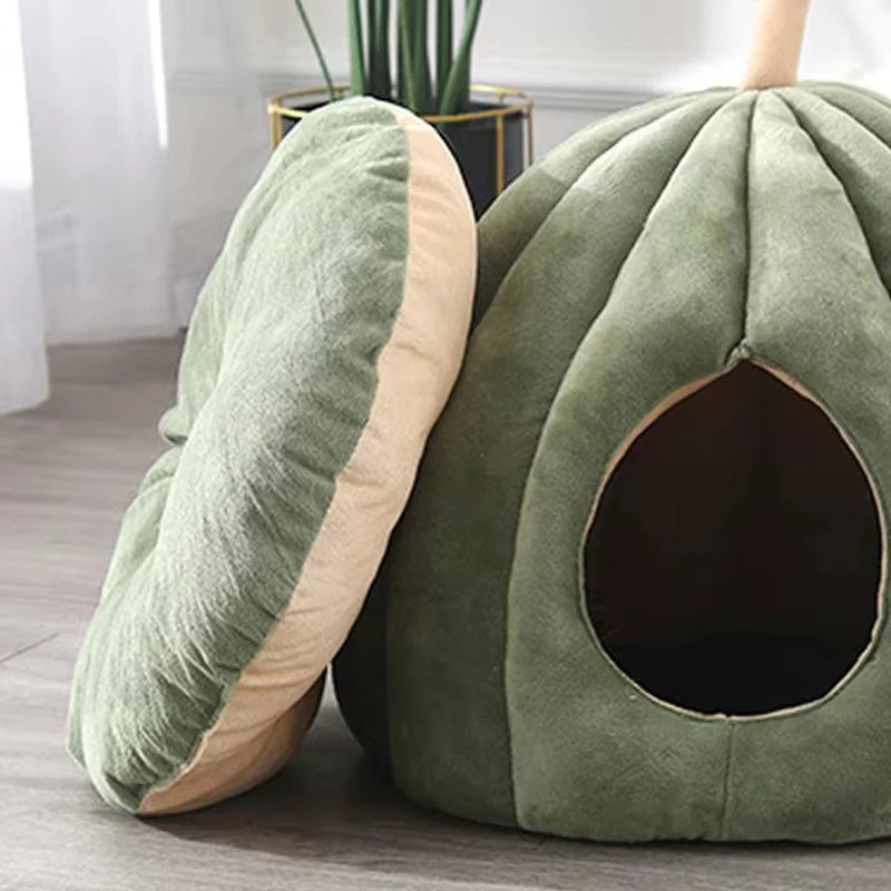 CozyNest - Warm en Knus Kattenbed Met Gesloten Ontwerp Voor de Winter