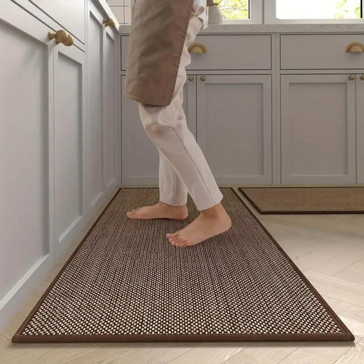 Duurzame keukenvloermat, elegant ontwerp met gevoerde ondersteuning