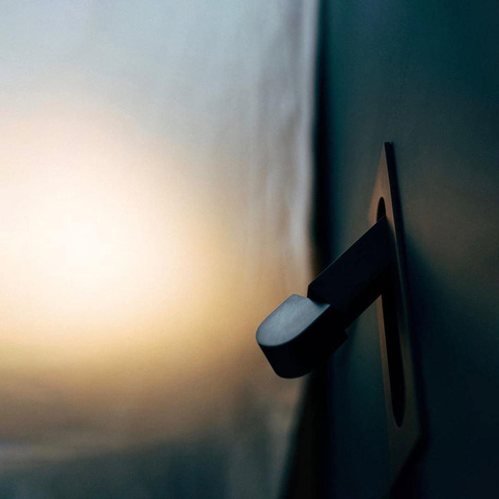 BrightGlow - Verstelbare LED Nachtlamp Met Modern Design