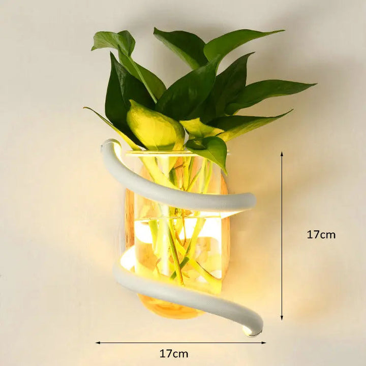 LumiVase - Scandinavische Houten LED Wandlamp met Vaas voor Sfeervolle Decoratie