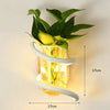 LumiVase - Scandinavische Houten LED Wandlamp met Vaas voor Sfeervolle Decoratie