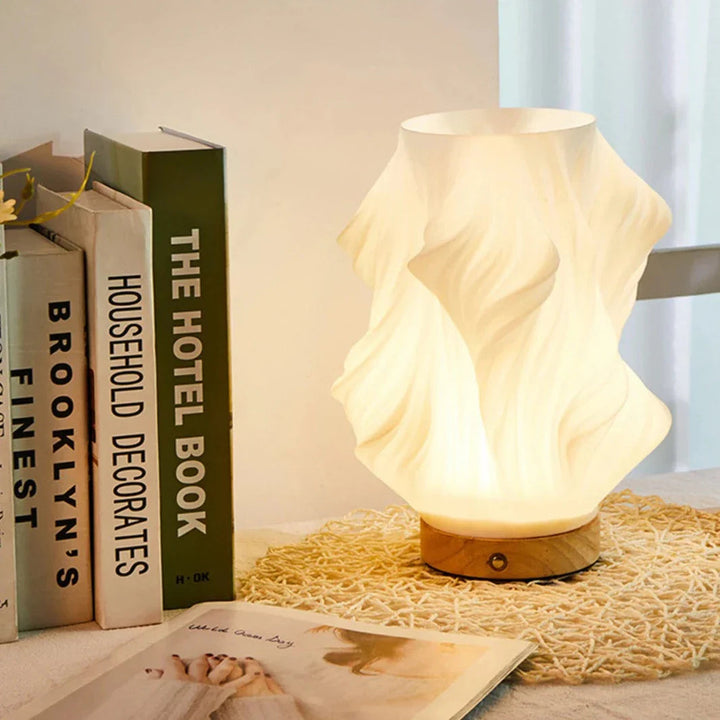 GlowWave - Moderne Swirl Tafellamp met Warme Sfeerverlichting