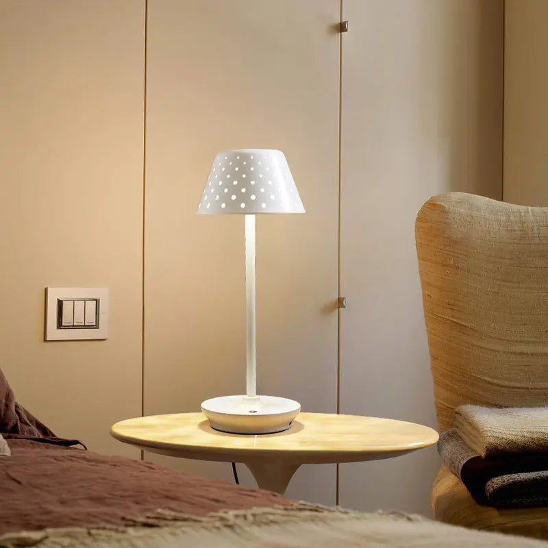 BrightLite - Draadloze LED Tafellamp met Dimmer voor Modern Interieur