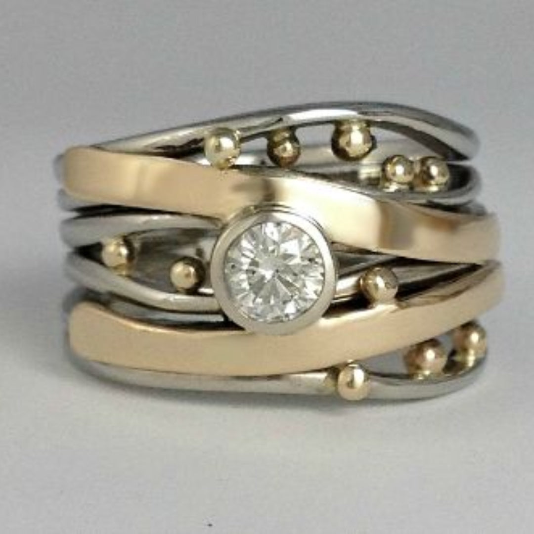 Elegante gouden ring met vintage zirkonia inleg