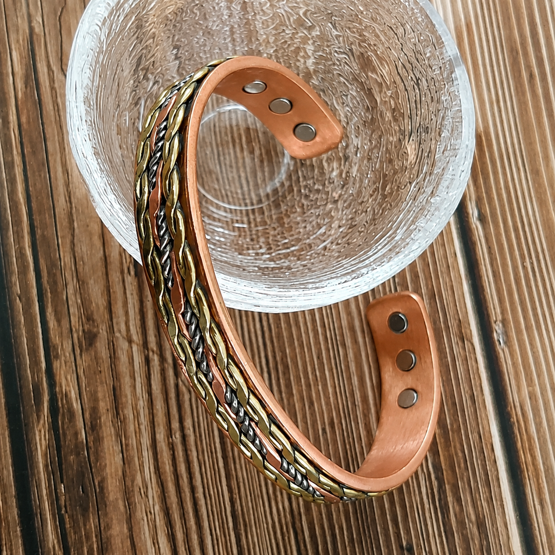 Lichtgroene Gedraaide Koperkleurige Armband