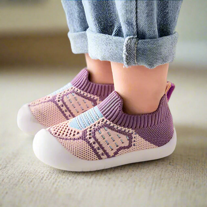 Babyschoentjes met perfect passende elastische pasvorm, antislipzolen, ademend mesh, leeftijd 0-4