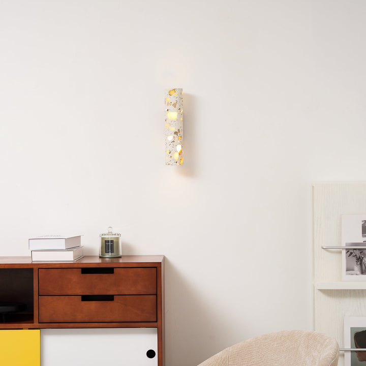 Minimalistische wandlampen met artistieke details