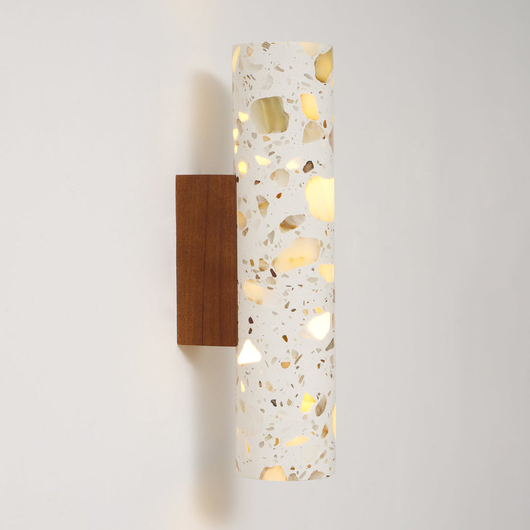 Minimalistische wandlampen met artistieke details