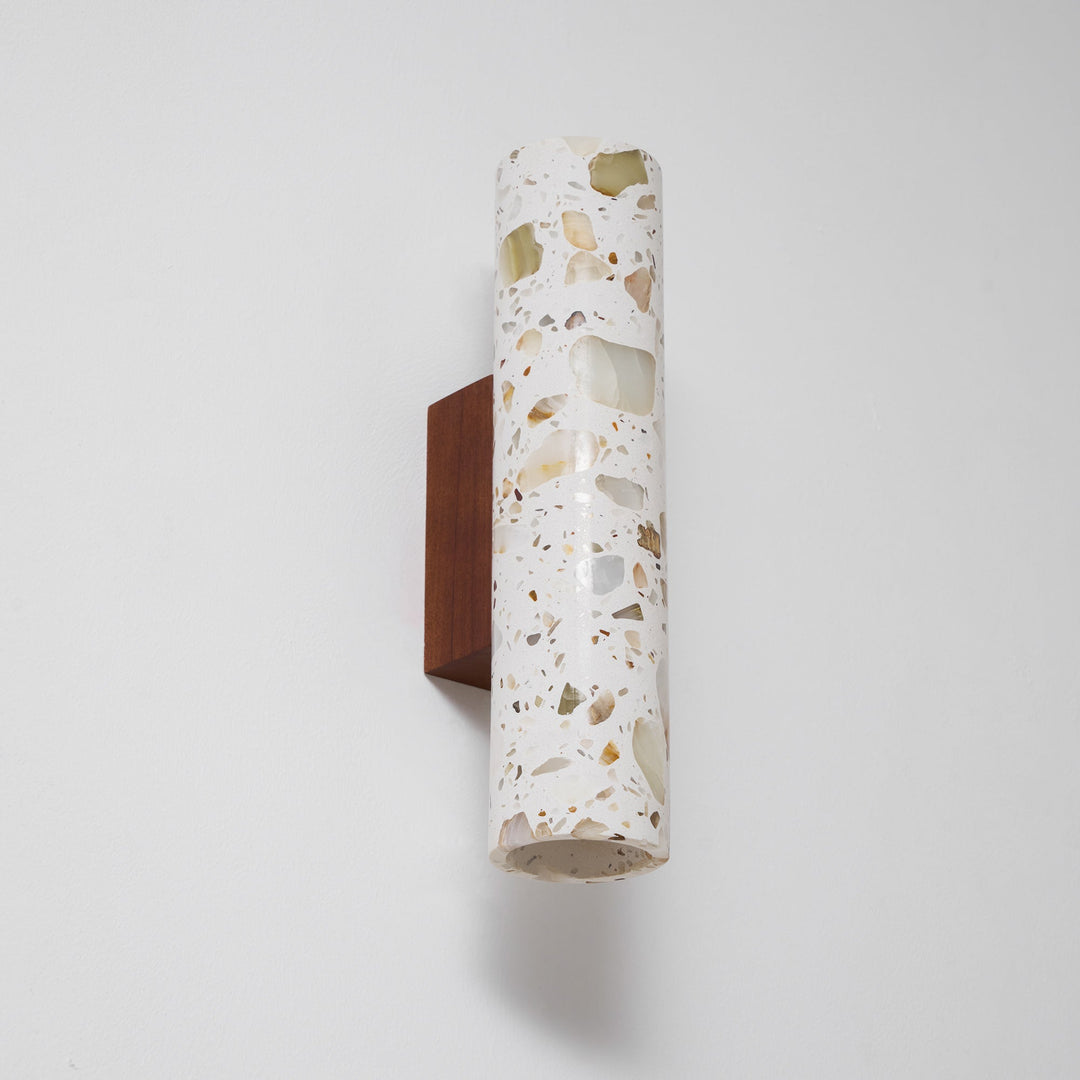 Minimalistische wandlampen met artistieke details