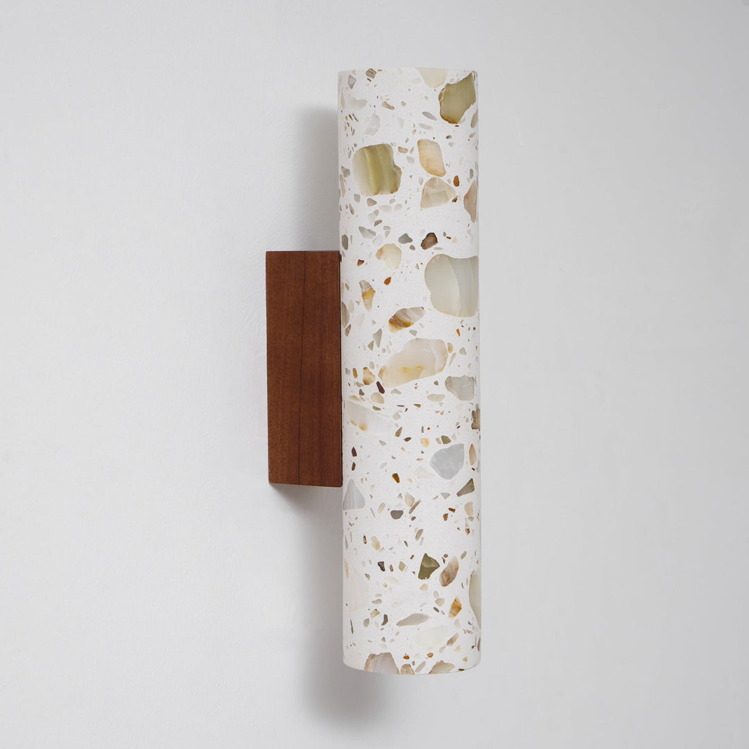 Minimalistische wandlampen met artistieke details