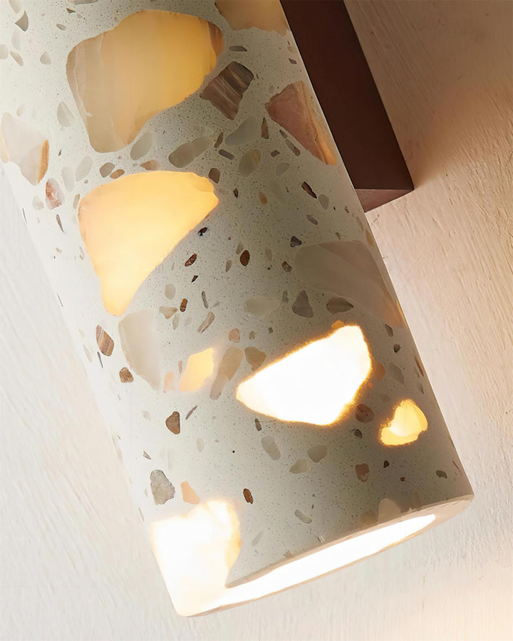 Minimalistische wandlampen met artistieke details