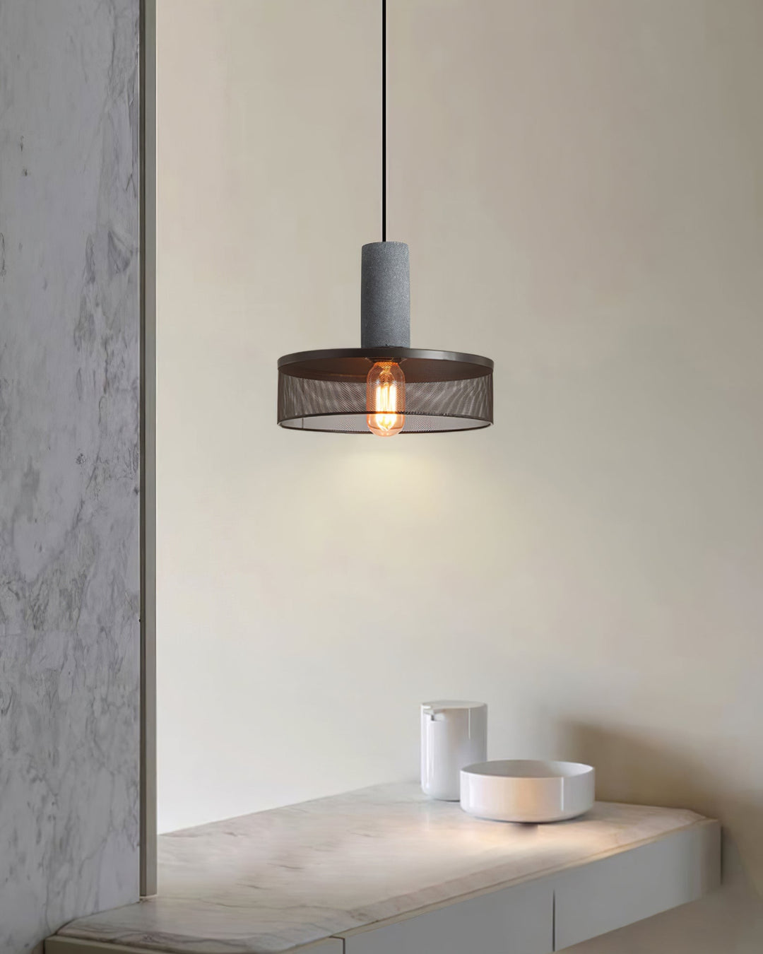 Minimalistische industriële hanglamp met cilindervormig ontwerp