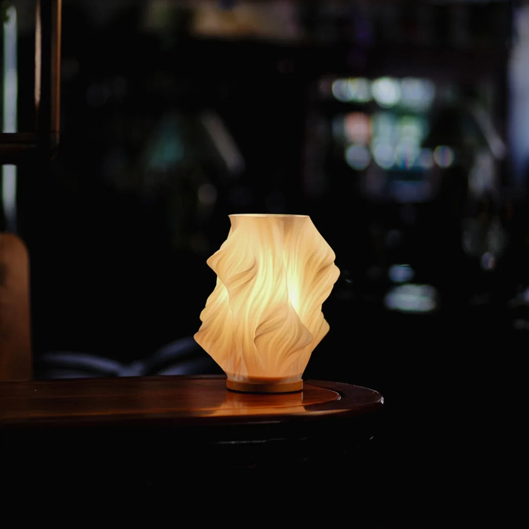 Eigentijdse accentlamp, stijlvol golfontwerp met instelbare gloed