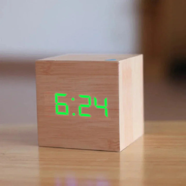 Mini LED-wekker, compacte bureauklok met nachtmodus
