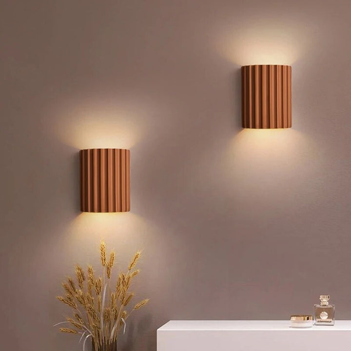 Wandlamp voor binnen modern geribbeld armatuur met licht omhoog en omlaag