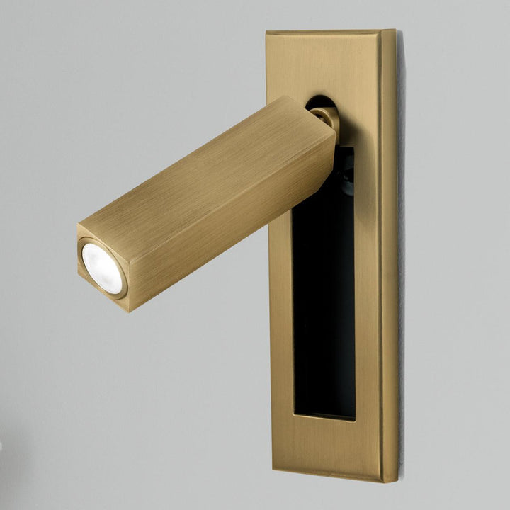 Slanke leeswandlamp voor opbouwmontage
