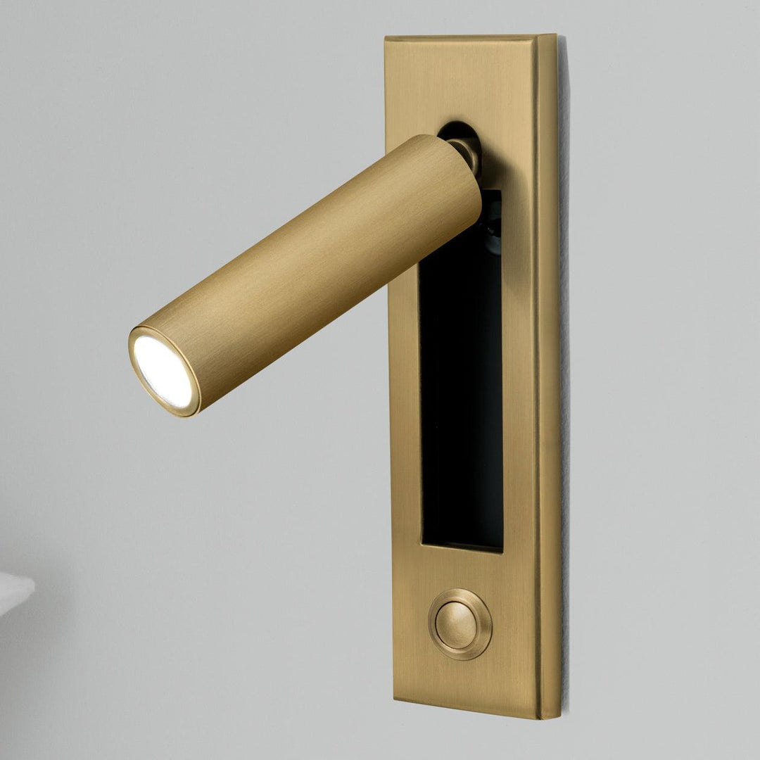 Slanke leeswandlamp voor opbouwmontage