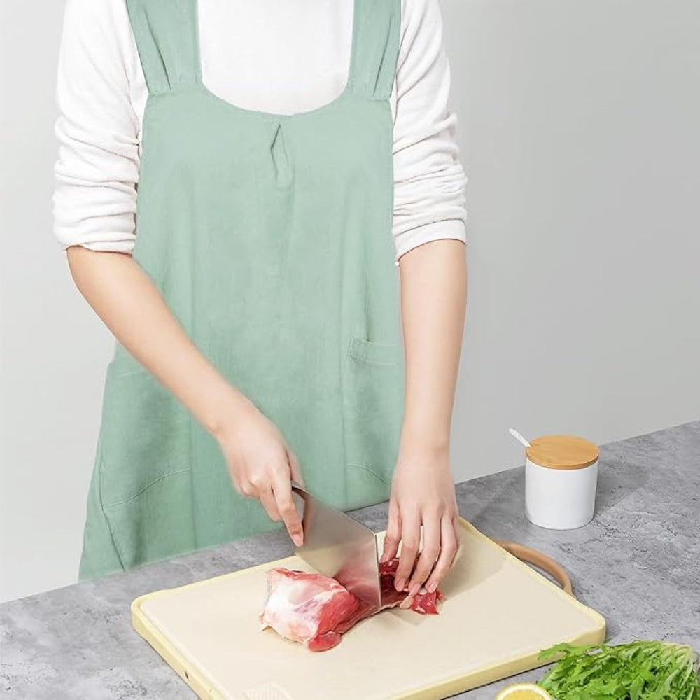 Minimalistische schortjurk met comfortabele gekruiste rug en zakken