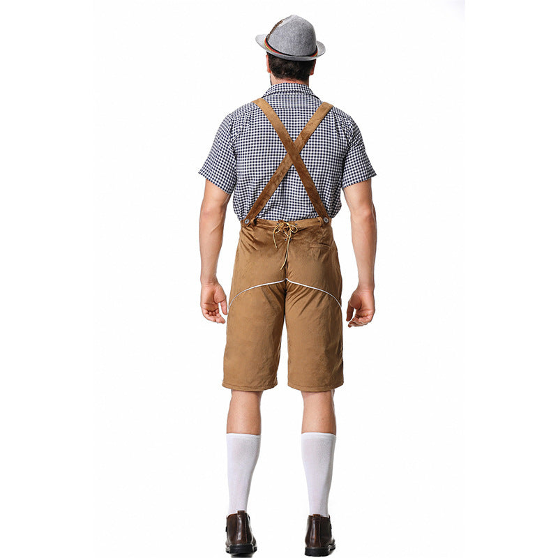 Beiers herenkostuum met lederhose en overhemd