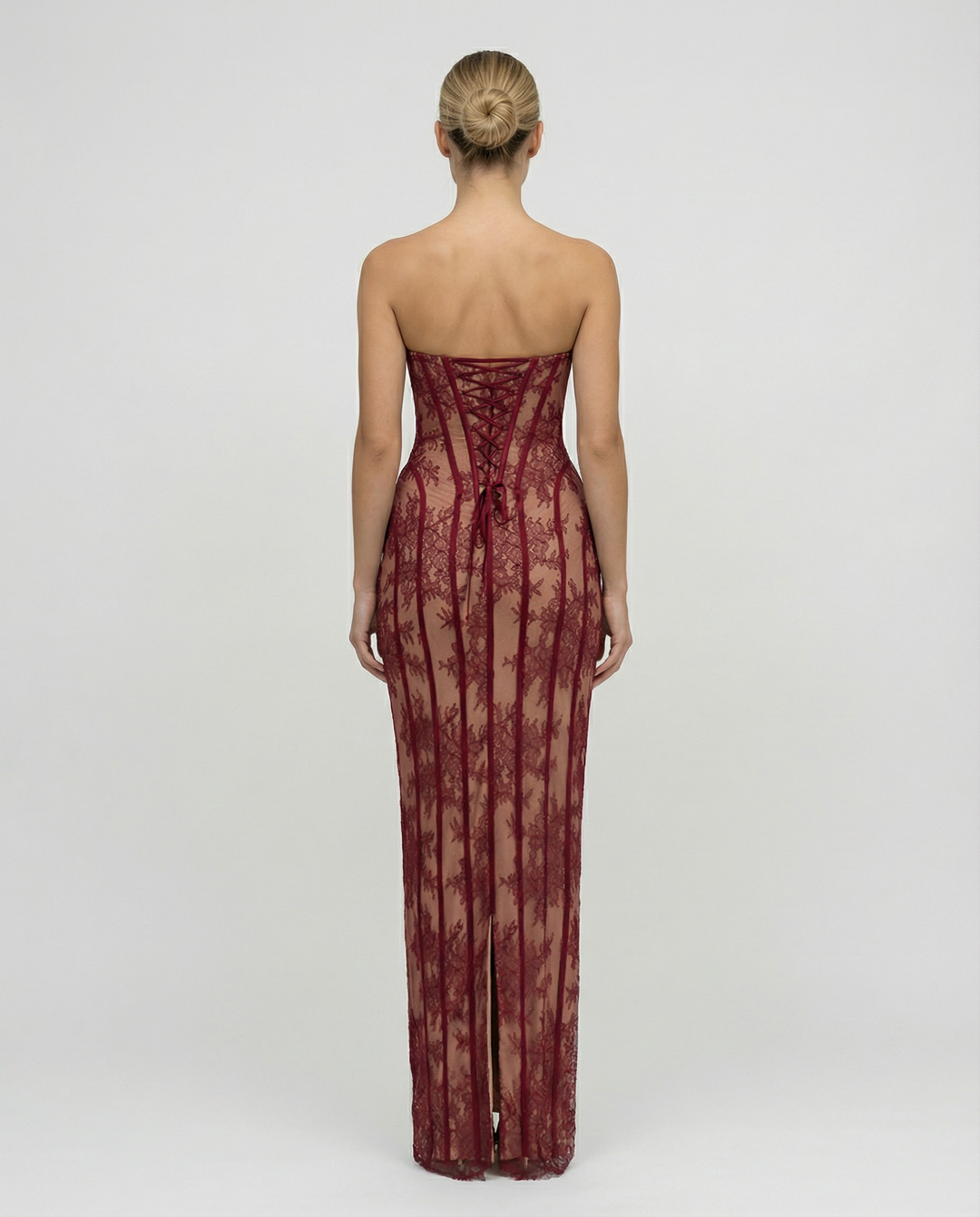 Strapless maxi-jurk met bloemenkant en korset