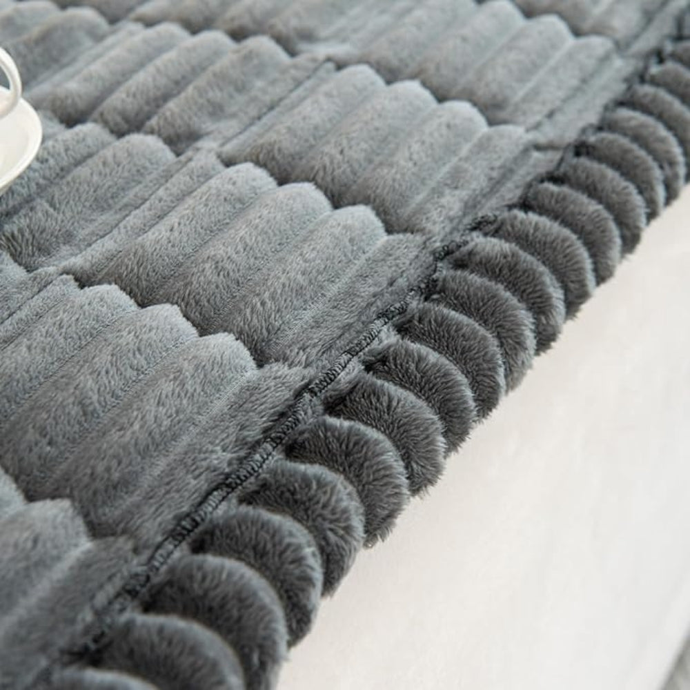 Pluche bankhoes met elegante geplooide randen